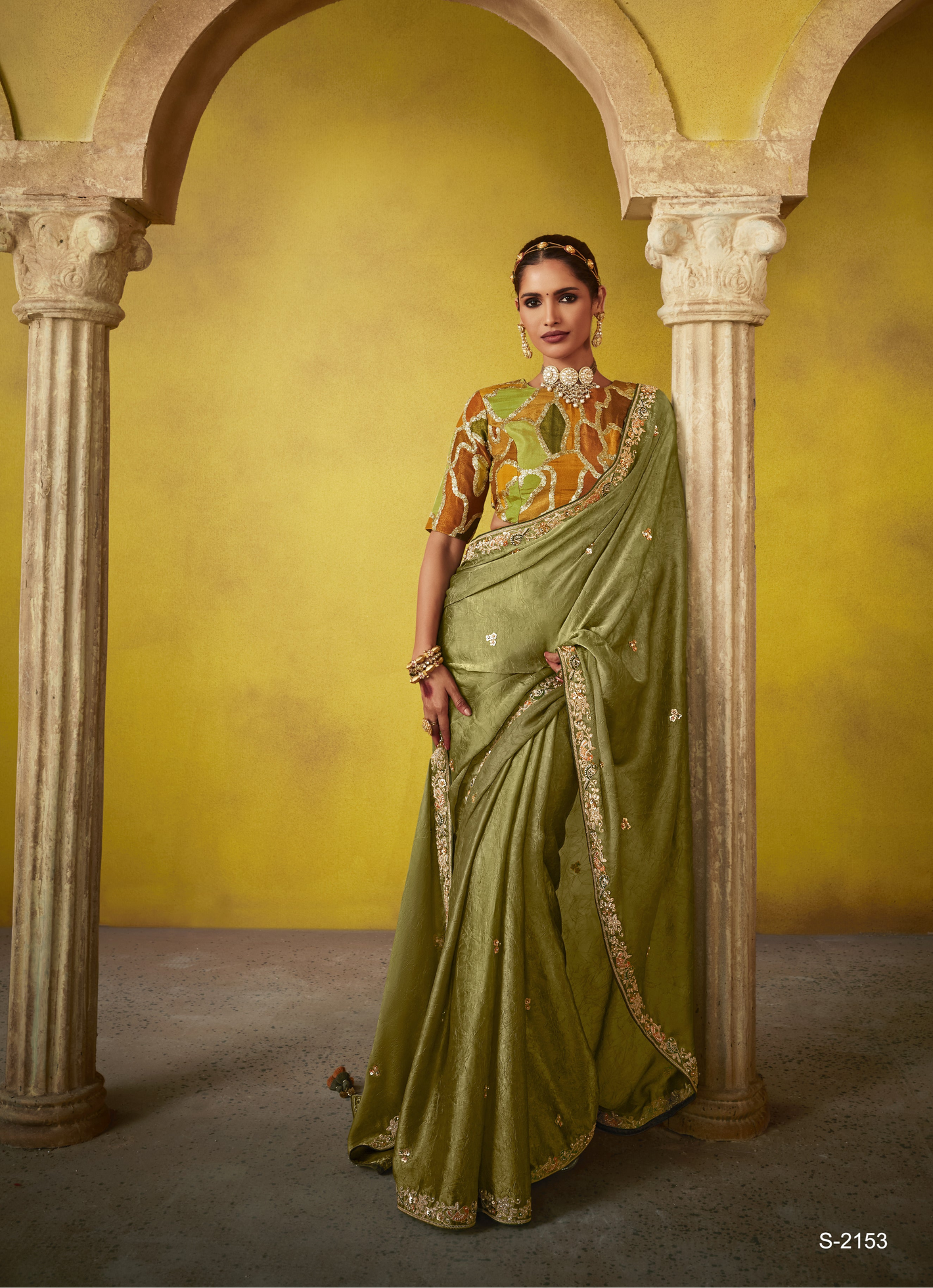 Graceful Olive Green: A Saree of Heritage and Elegance