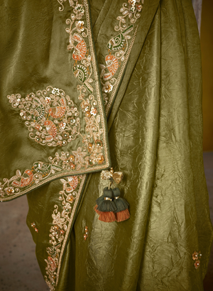 Graceful Olive Green: A Saree of Heritage and Elegance