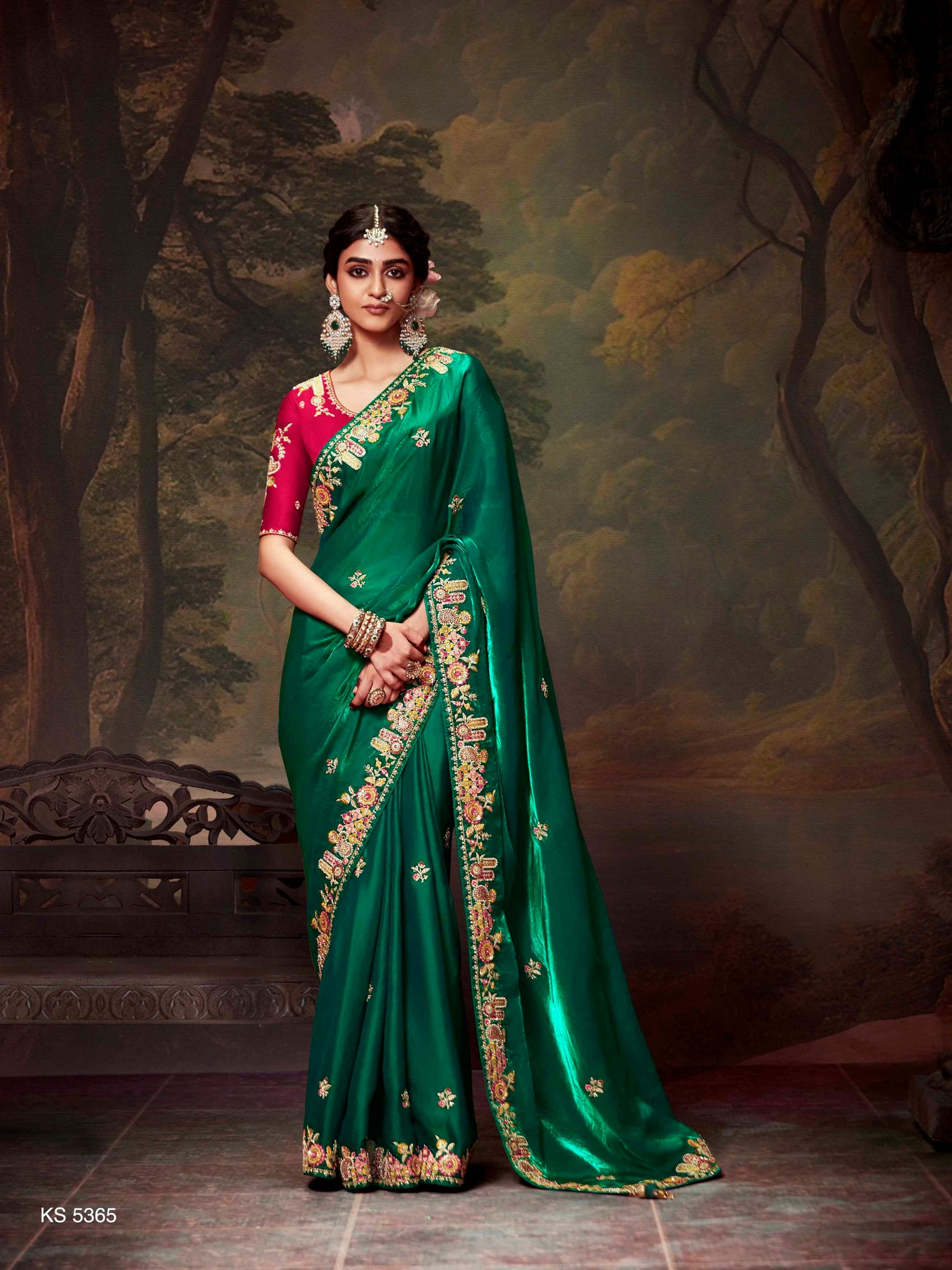 Hawaniya Tissue Organza Saree In Green