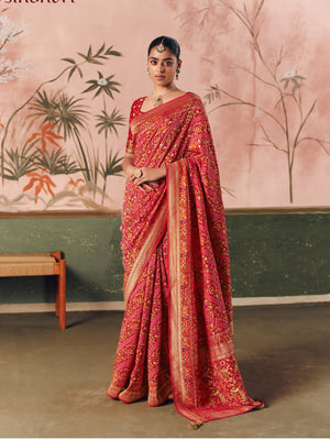 Pure Georgette Bandhani Saree with Traditional Floral Weave & Contrast Blouse