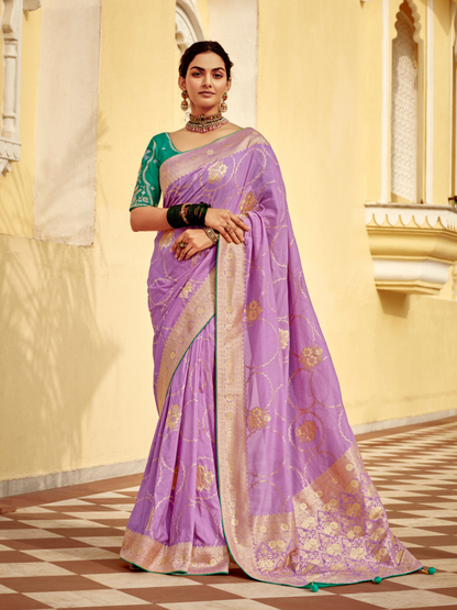 Lavender Banarasi Silk Saree With Zari Weaving