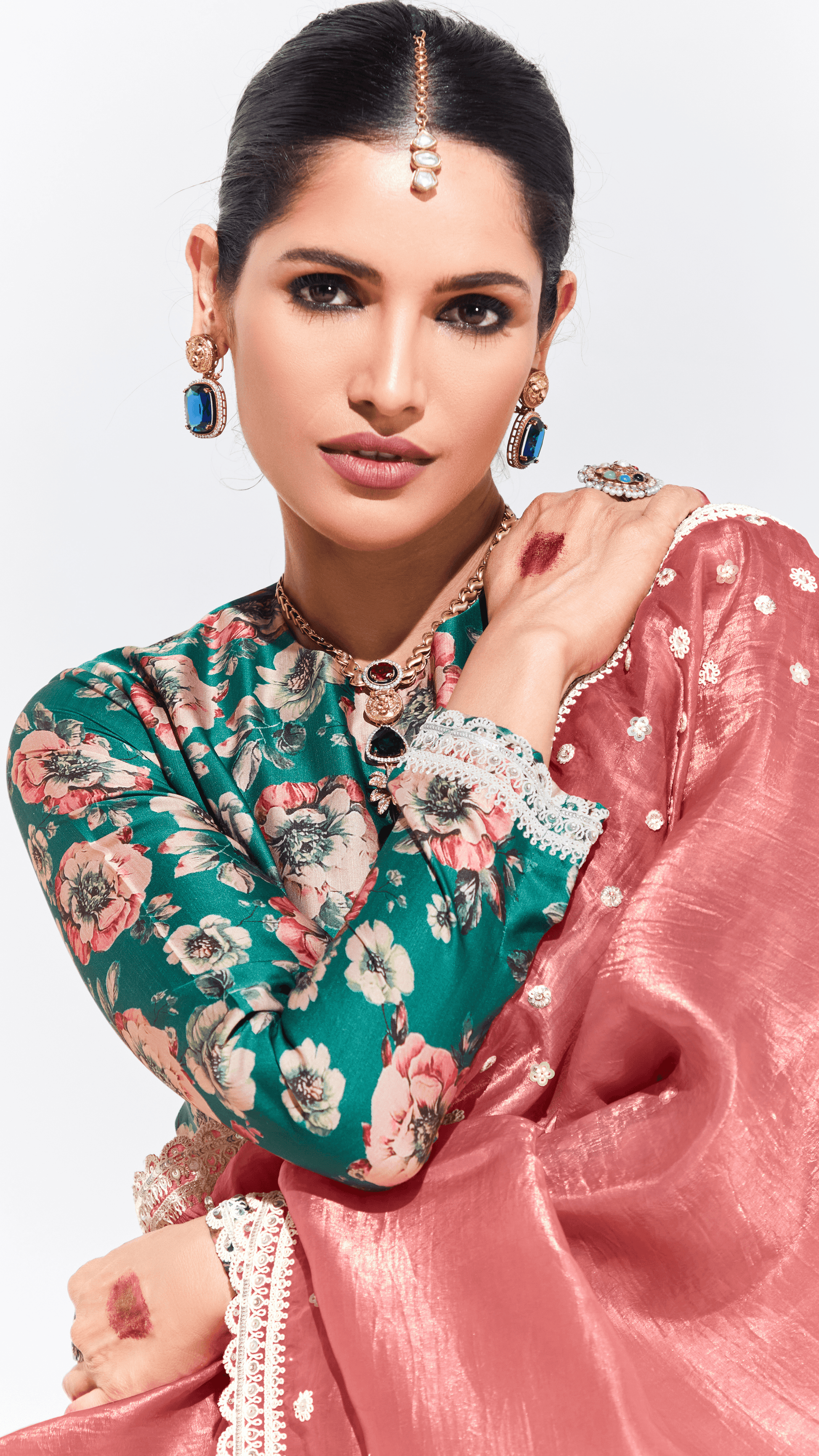 PINK SAREE WITH GREEN FLORAL BLOUSE – A GRACEFUL ETHNIC ENSEMBLE - Kimora.in