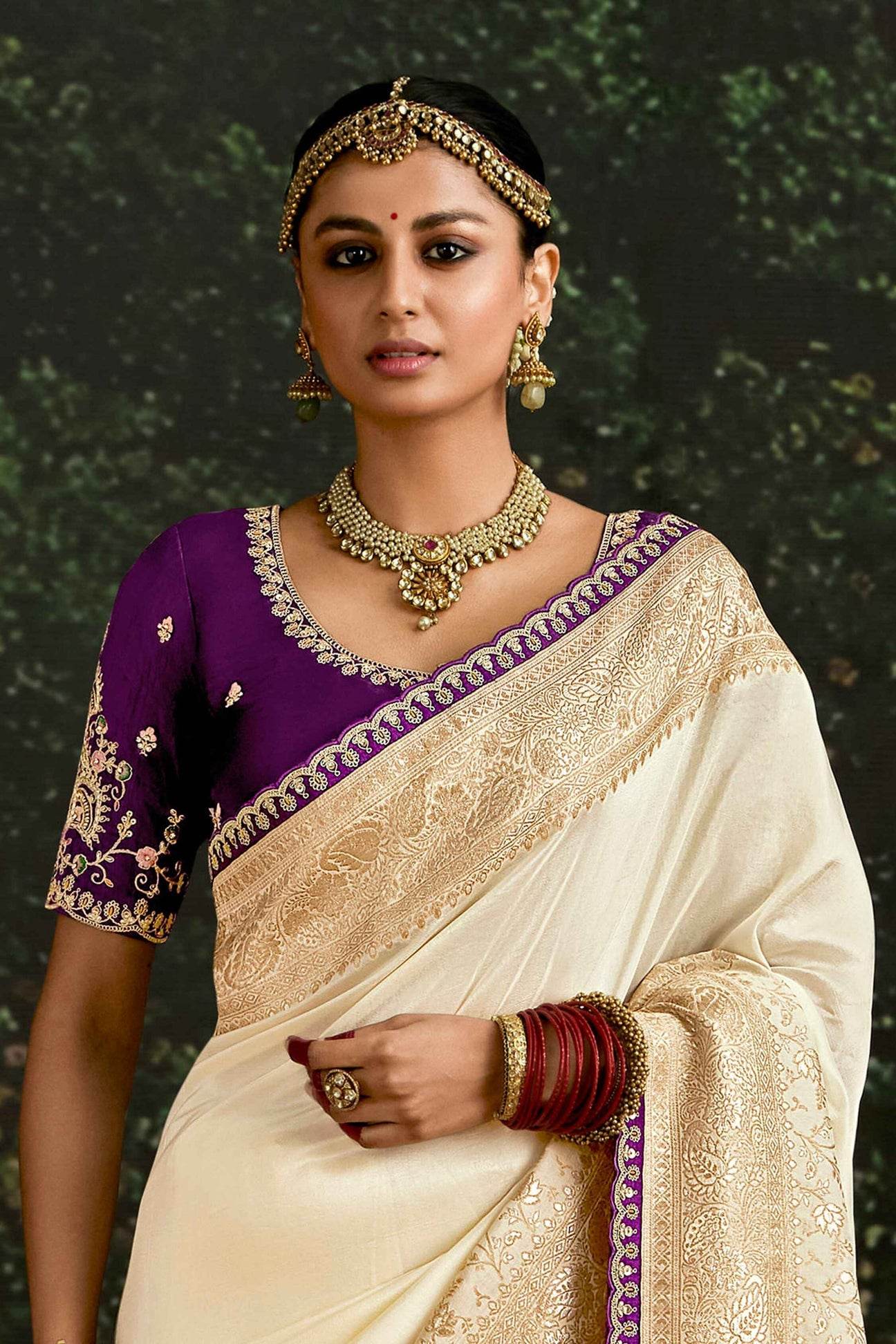OFF WHITE BANARASI DOLA SILK SAREE WITH GOLDEN ZARI WORK - Kimora.in