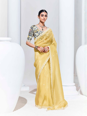 Graceful Yellow Saree With Floral-print Blouse – Radiant Elegance