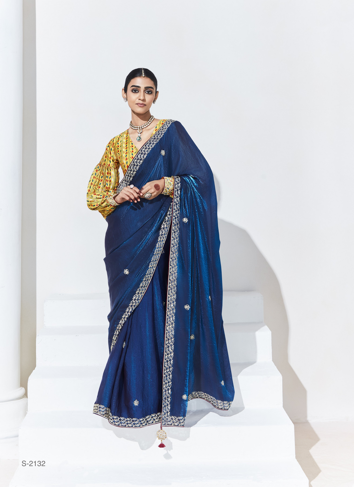 Royal Blue Silk Saree with Yellow Printed Puff-Sleeve Blouse – A Perfect Blend of Tradition & Trend