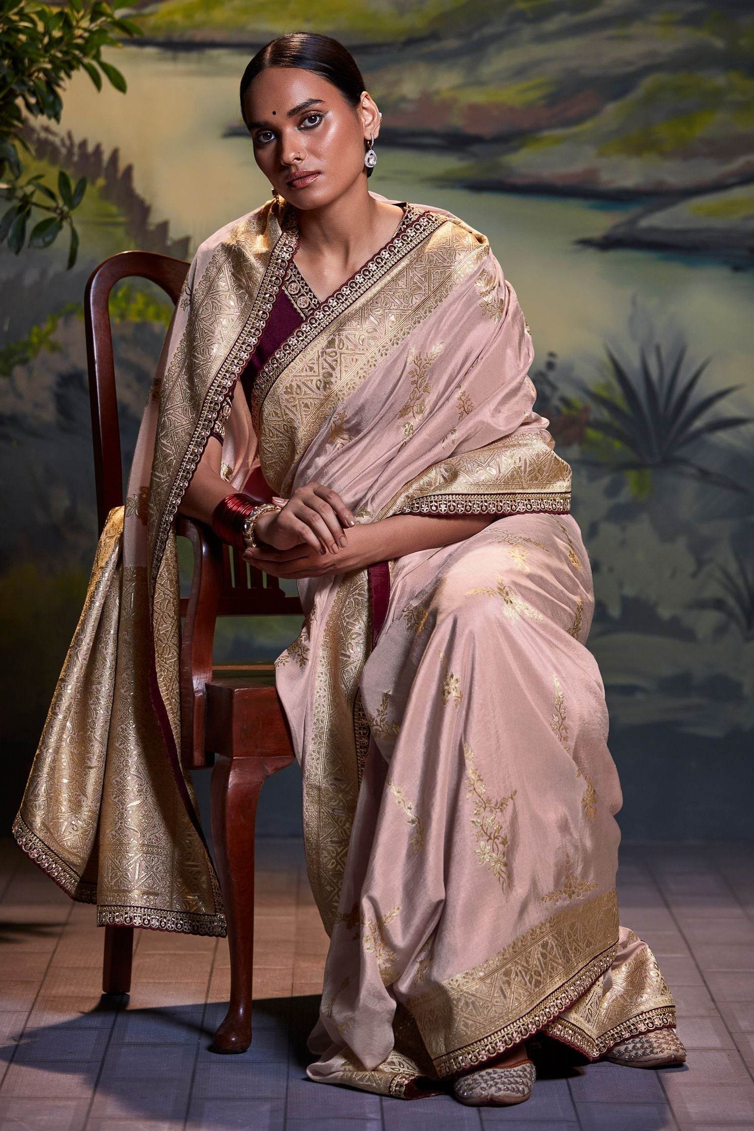 ROSE PINK PURE DOLA SILK FLORAL SAREE - Kimora.in