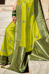 Kimora Gorgeous Lawn Green Paithani Saree